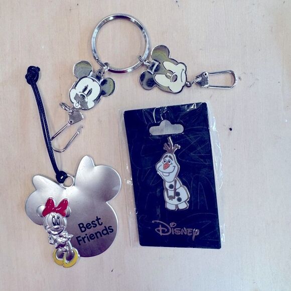 Disney Accessories - NIB Disney Assortment dancing Olaf park pin.Double key chain ornament